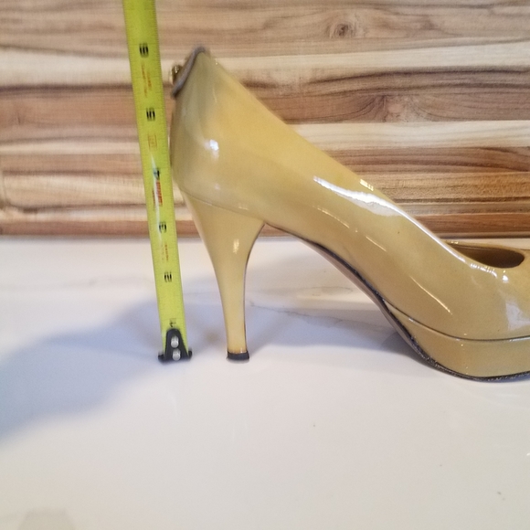Stuart Weitzman Leather Peep Toe Heels  Size 5.5 - Picture 8 of 14